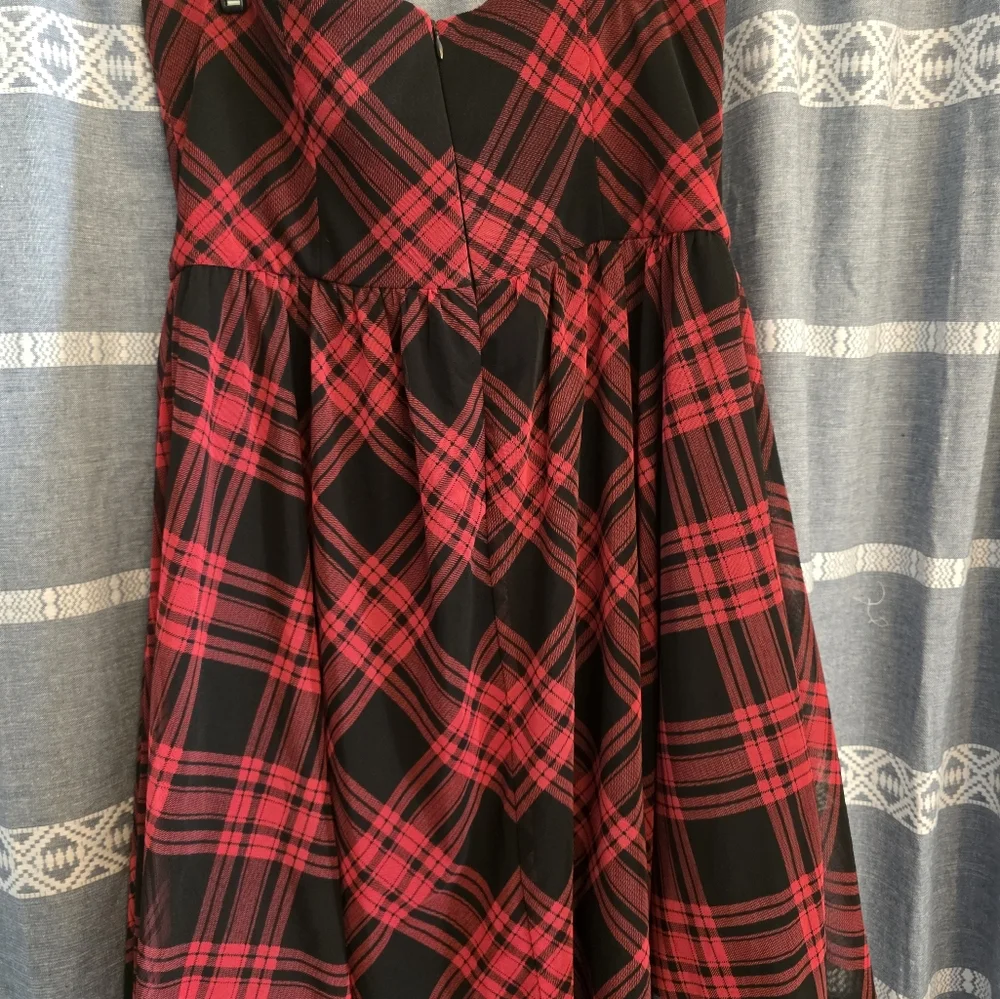 Betsey Johnson Strapless Dress SIZE 14 - Picture 3 of 3